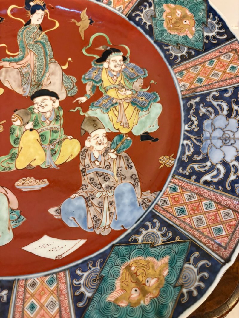 Antique Pair of Large Japanese Imari Porcelain Chargers Depicting the Seven Lucky Gods - Image 15